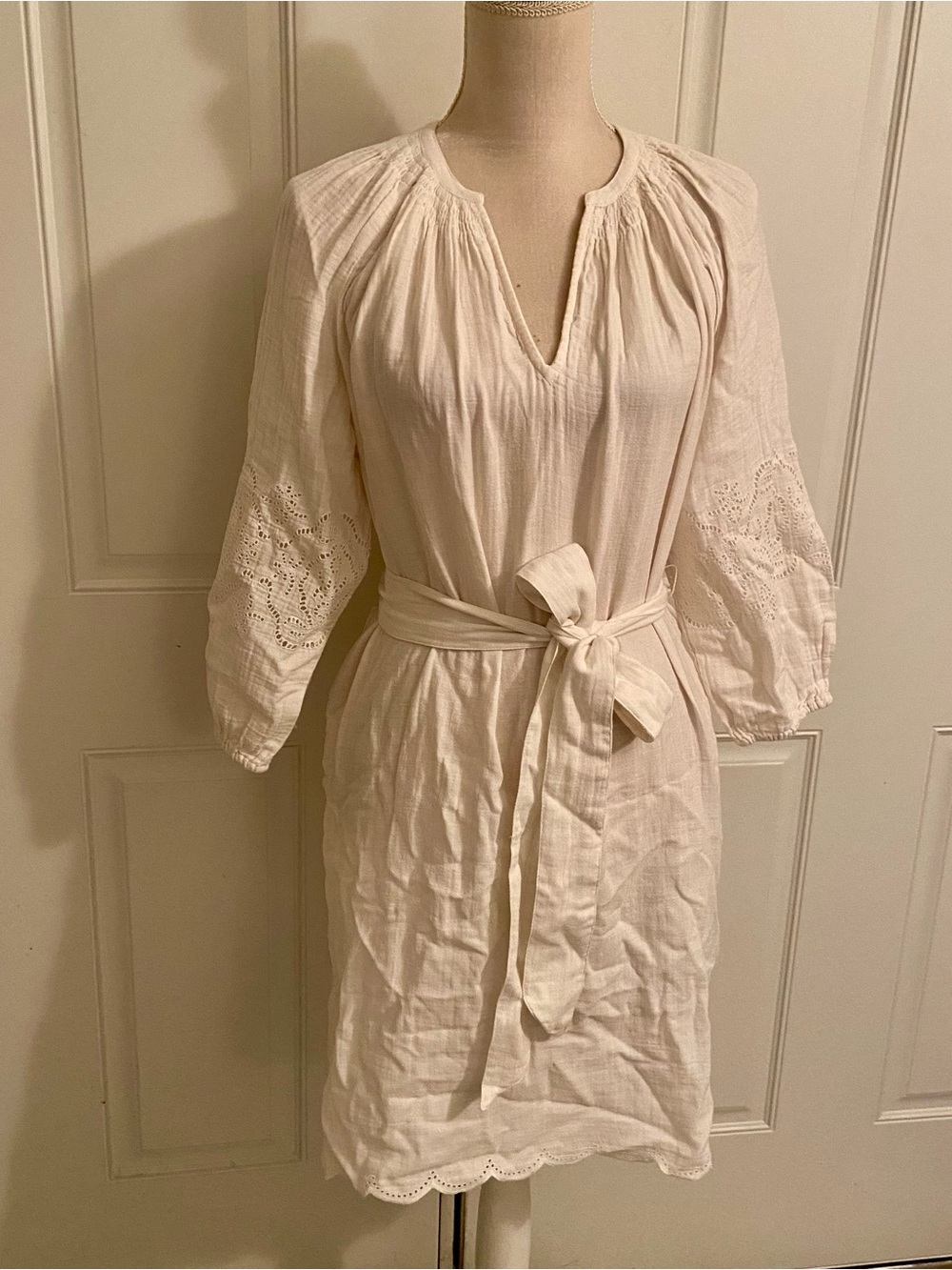 ✨NWT GAP Crinkle Gauze Light Cream 
Tie-Waist Embroidered Sleeve Tunic Dress
